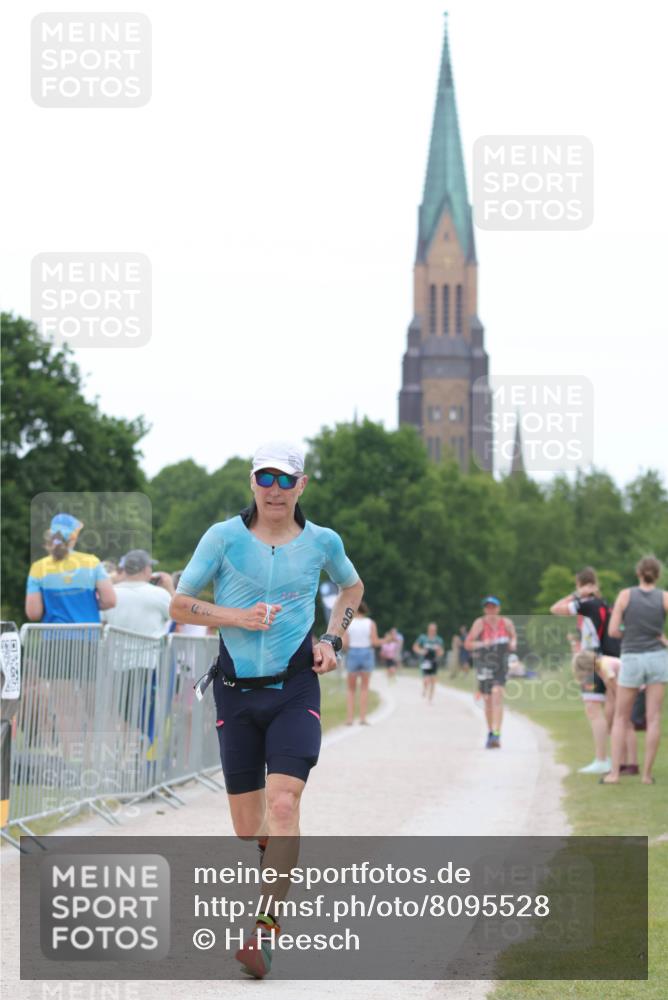 22.06.2025 - Viking Triathlon H.Heesch http://msf.ph/oto/8095528 22.06.2025 15:28:48 Laufen 68 meine-sportfotos.de