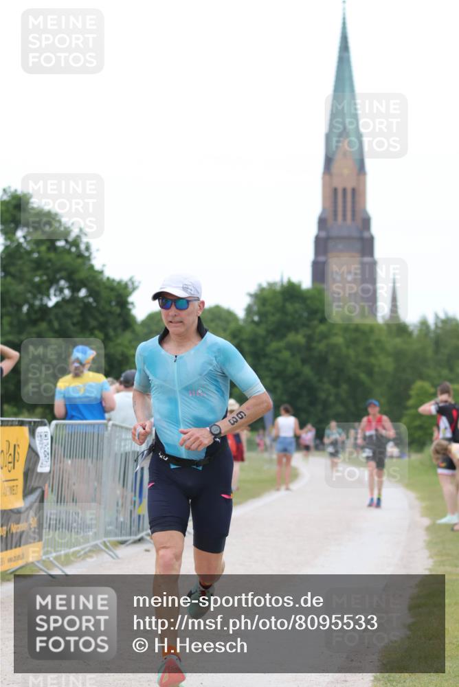 22.06.2025 - Viking Triathlon H.Heesch http://msf.ph/oto/8095533 22.06.2025 15:28:48 Laufen 68 meine-sportfotos.de