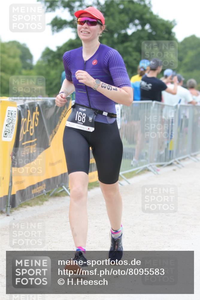 22.06.2025 - Viking Triathlon H.Heesch http://msf.ph/oto/8095583 22.06.2025 15:29:30 Laufen 168, 351 meine-sportfotos.de