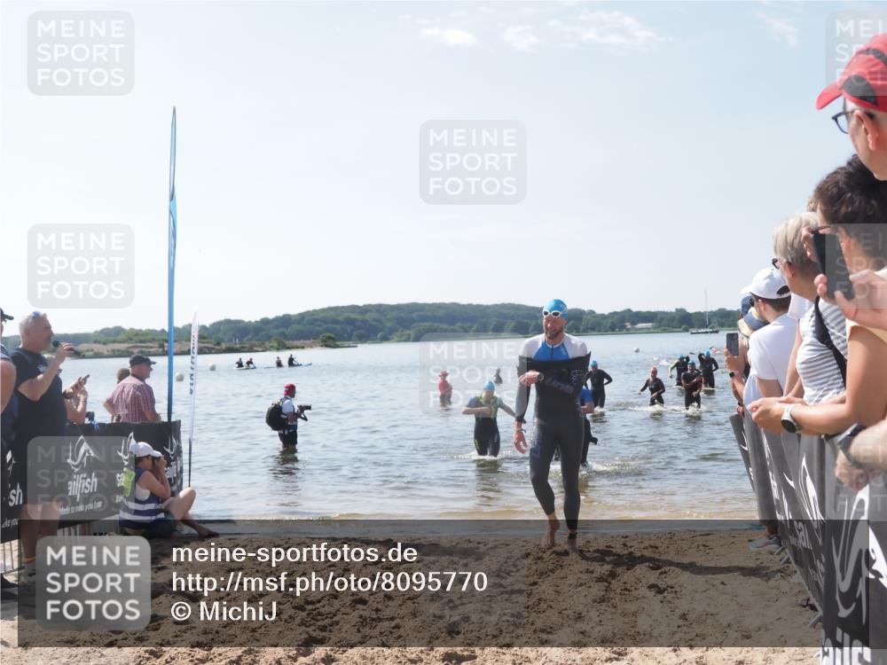 22.06.2025 - Viking Triathlon MichiJ http://msf.ph/oto/8095770 22.06.2025 10:41:11 Schwimmen 94, 153, 314, 389, 496, 631 meine-sportfotos.de