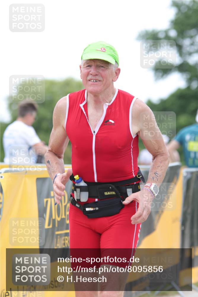 22.06.2025 - Viking Triathlon H.Heesch http://msf.ph/oto/8095856 22.06.2025 15:30:46 Laufen 160, 269 meine-sportfotos.de