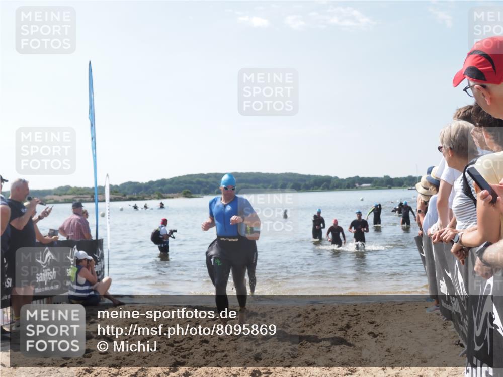 22.06.2025 - Viking Triathlon MichiJ http://msf.ph/oto/8095869 22.06.2025 10:41:15 Schwimmen 94, 153, 314, 376, 390, 496, 631 meine-sportfotos.de