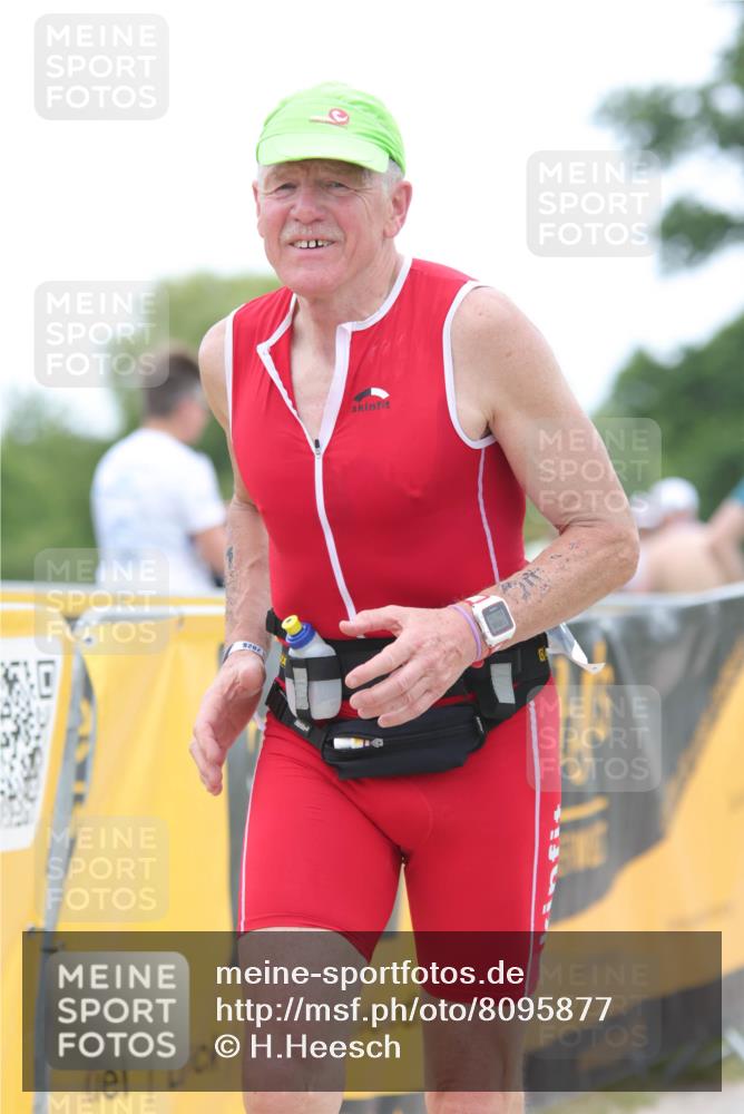22.06.2025 - Viking Triathlon H.Heesch http://msf.ph/oto/8095877 22.06.2025 15:30:46 Laufen 160, 269 meine-sportfotos.de