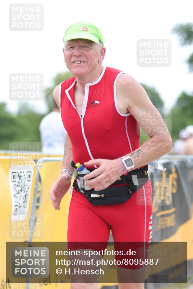 22.06.2025 - Viking Triathlon H.Heesch http://msf.ph/oto/8095887 22.06.2025 15:30:46 Laufen 160, 269 meine-sportfotos.de