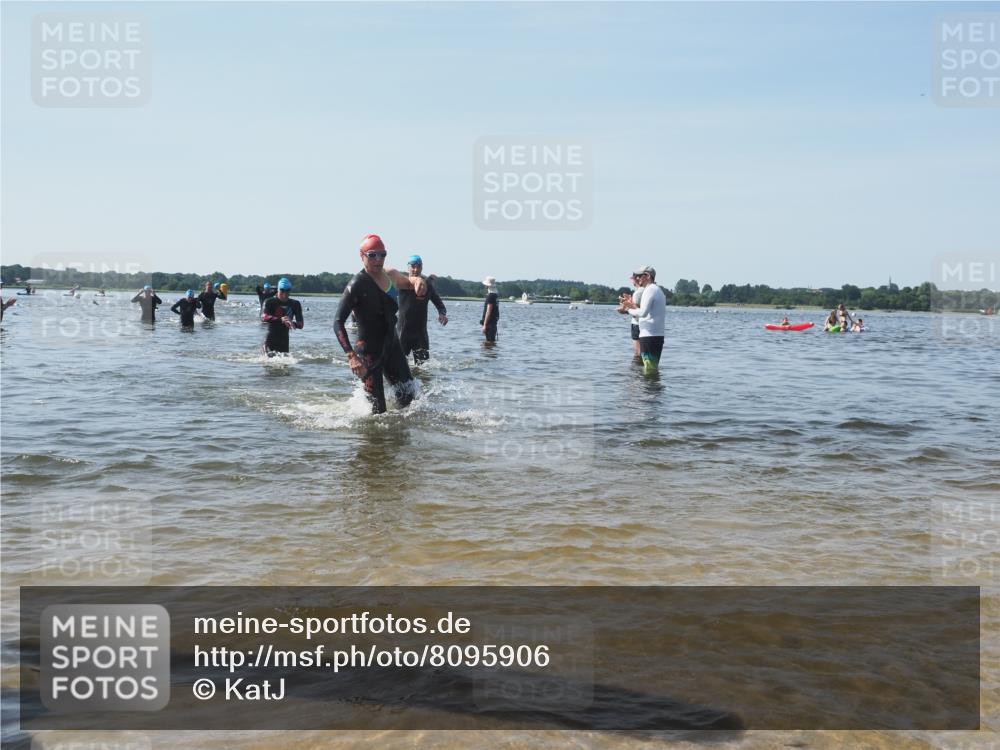 22.06.2025 - Viking Triathlon KatJ http://msf.ph/oto/8095906 22.06.2025 10:30:53 Schwimmen 45, 162, 188, 347, 444, 510, 630 meine-sportfotos.de