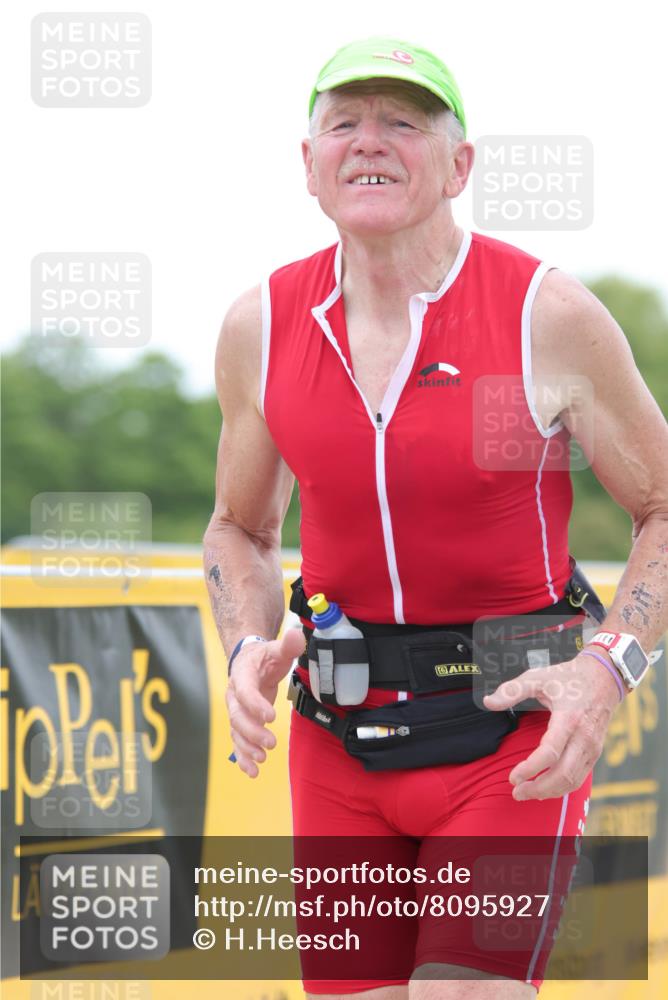 22.06.2025 - Viking Triathlon H.Heesch http://msf.ph/oto/8095927 22.06.2025 15:30:47 Laufen 160, 269 meine-sportfotos.de
