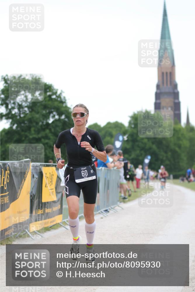 22.06.2025 - Viking Triathlon H.Heesch http://msf.ph/oto/8095930 22.06.2025 16:11:17 Laufen 60 meine-sportfotos.de