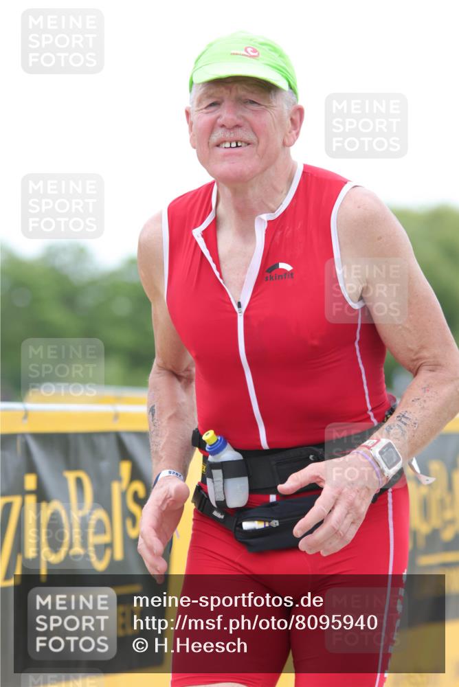 22.06.2025 - Viking Triathlon H.Heesch http://msf.ph/oto/8095940 22.06.2025 15:30:47 Laufen 160, 269 meine-sportfotos.de