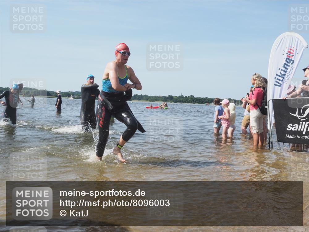 22.06.2025 - Viking Triathlon KatJ http://msf.ph/oto/8096003 22.06.2025 10:30:55 Schwimmen 45, 162, 347, 352, 444, 510, 630 meine-sportfotos.de
