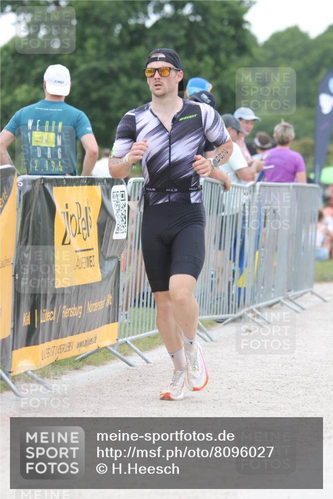 22.06.2025 - Viking Triathlon H.Heesch http://msf.ph/oto/8096027 22.06.2025 15:30:50 Laufen 160, 269 meine-sportfotos.de