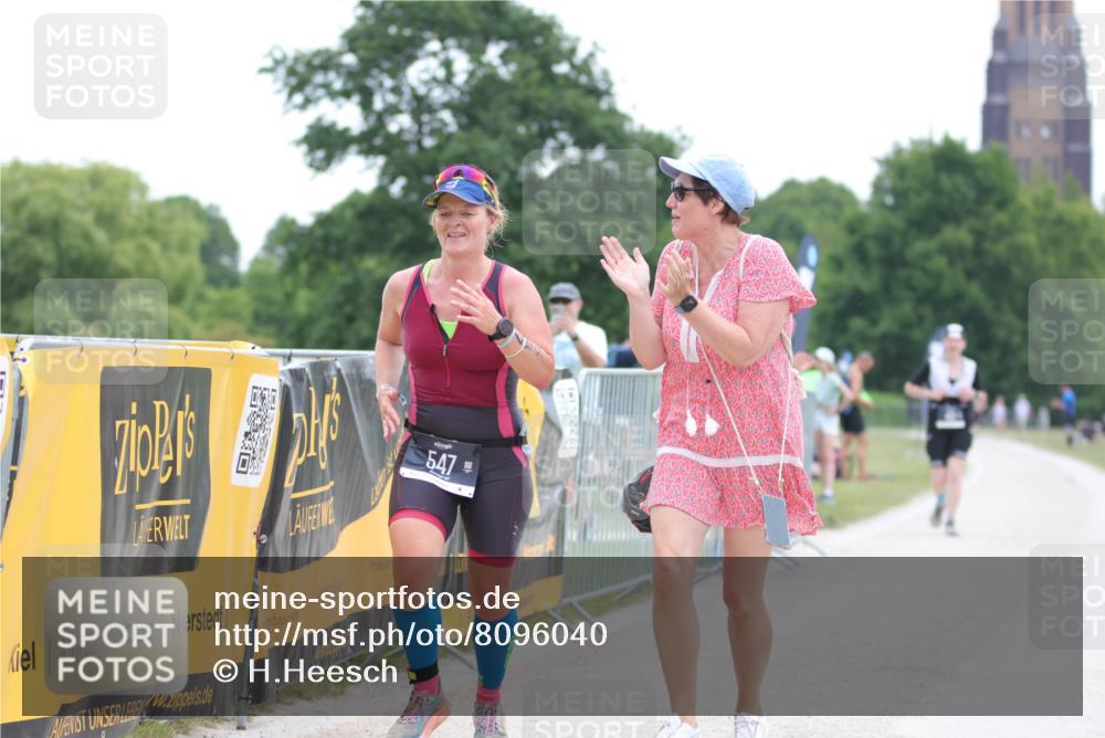 22.06.2025 - Viking Triathlon H.Heesch http://msf.ph/oto/8096040 22.06.2025 16:11:33 Laufen 547 meine-sportfotos.de