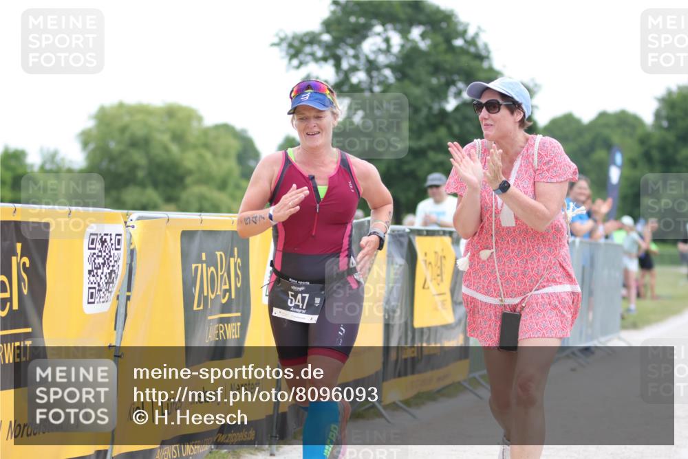 22.06.2025 - Viking Triathlon H.Heesch http://msf.ph/oto/8096093 22.06.2025 16:11:33 Laufen 547 meine-sportfotos.de