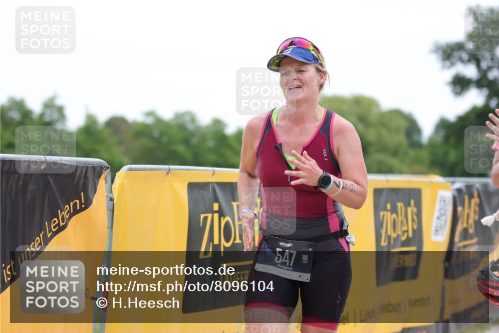 22.06.2025 - Viking Triathlon H.Heesch http://msf.ph/oto/8096104 22.06.2025 16:11:34 Laufen 547 meine-sportfotos.de