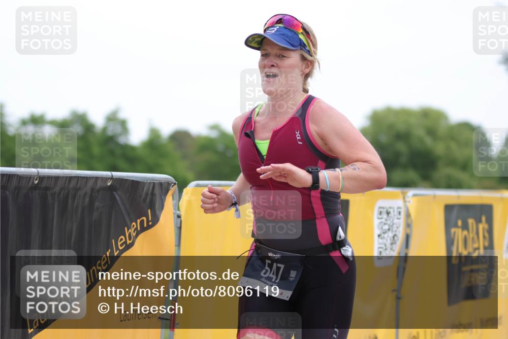 22.06.2025 - Viking Triathlon H.Heesch http://msf.ph/oto/8096119 22.06.2025 16:11:34 Laufen 547 meine-sportfotos.de