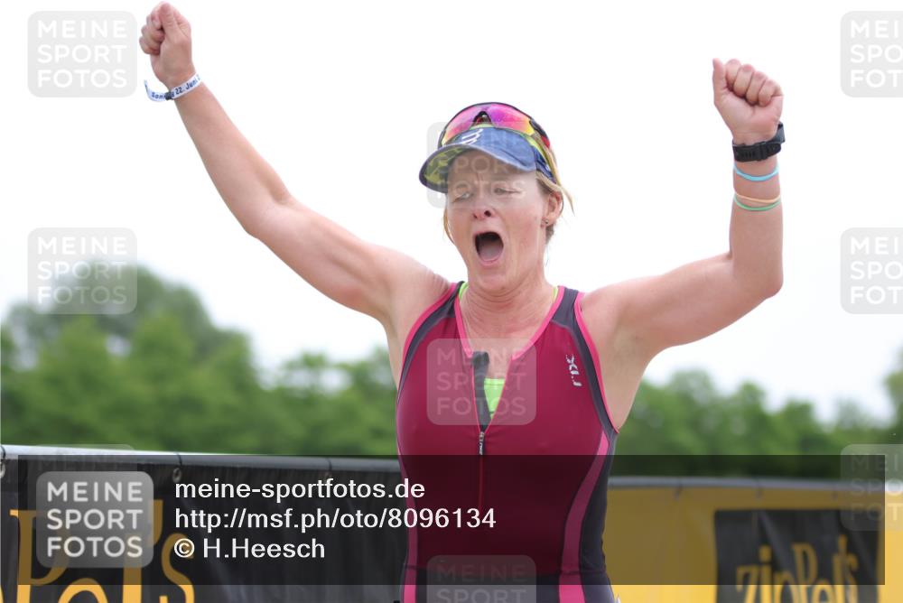 22.06.2025 - Viking Triathlon H.Heesch http://msf.ph/oto/8096134 22.06.2025 16:11:34 Laufen 547 meine-sportfotos.de