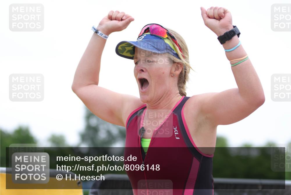 22.06.2025 - Viking Triathlon H.Heesch http://msf.ph/oto/8096148 22.06.2025 16:11:35 Laufen 547 meine-sportfotos.de