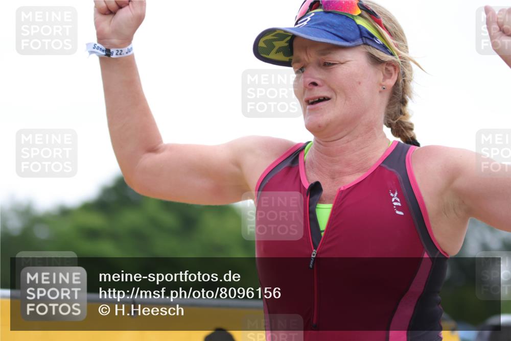 22.06.2025 - Viking Triathlon H.Heesch http://msf.ph/oto/8096156 22.06.2025 16:11:35 Laufen 547 meine-sportfotos.de