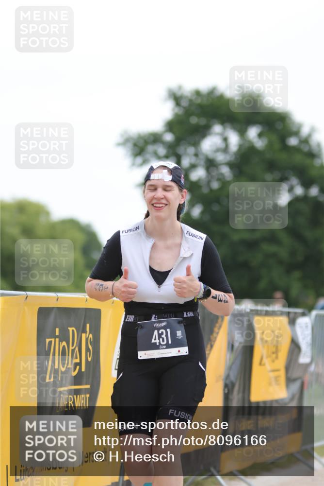 22.06.2025 - Viking Triathlon H.Heesch http://msf.ph/oto/8096166 22.06.2025 16:11:42 Laufen 431 meine-sportfotos.de
