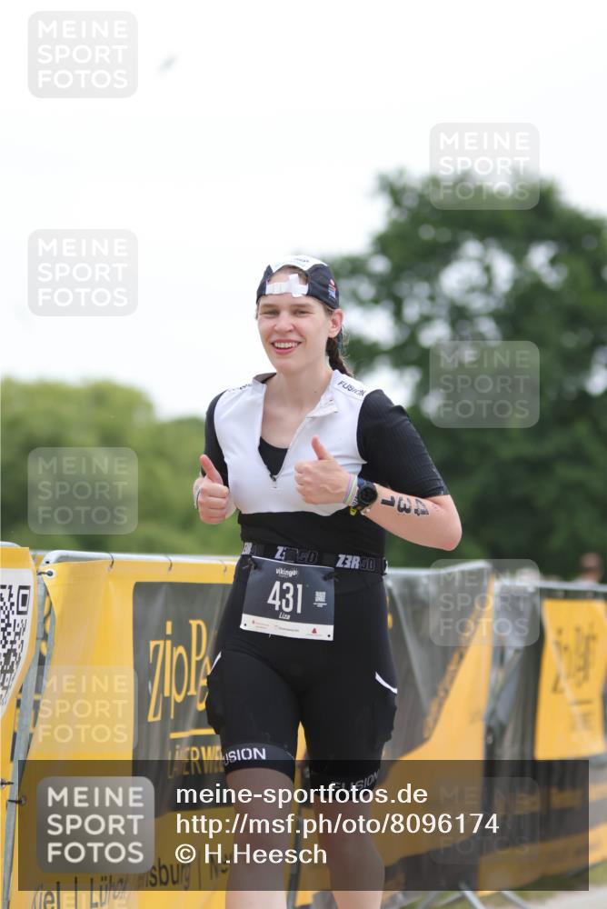 22.06.2025 - Viking Triathlon H.Heesch http://msf.ph/oto/8096174 22.06.2025 16:11:42 Laufen 431 meine-sportfotos.de
