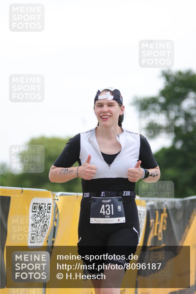22.06.2025 - Viking Triathlon H.Heesch http://msf.ph/oto/8096187 22.06.2025 16:11:43 Laufen 431 meine-sportfotos.de