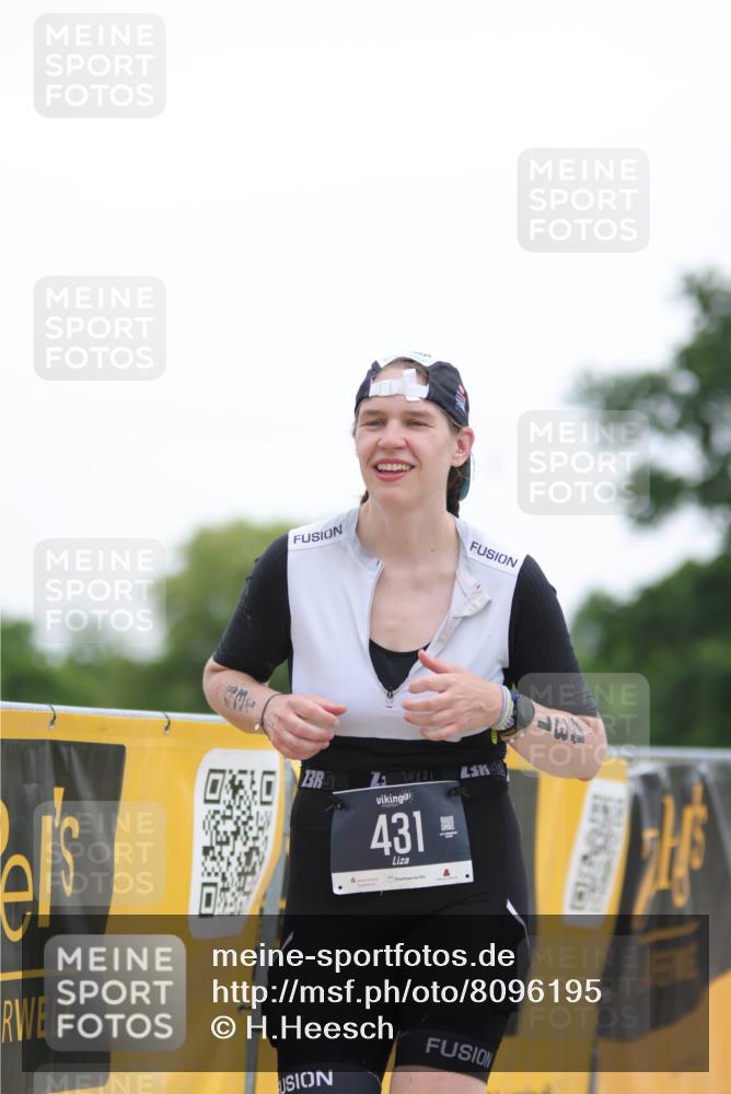22.06.2025 - Viking Triathlon H.Heesch http://msf.ph/oto/8096195 22.06.2025 16:11:43 Laufen 431 meine-sportfotos.de