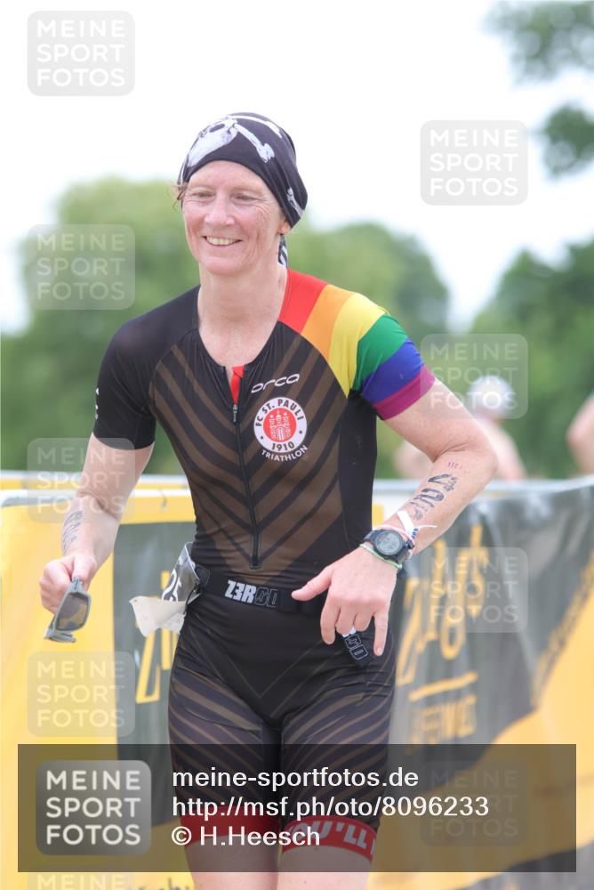 22.06.2025 - Viking Triathlon H.Heesch http://msf.ph/oto/8096233 22.06.2025 15:31:07 Laufen 425, 500 meine-sportfotos.de