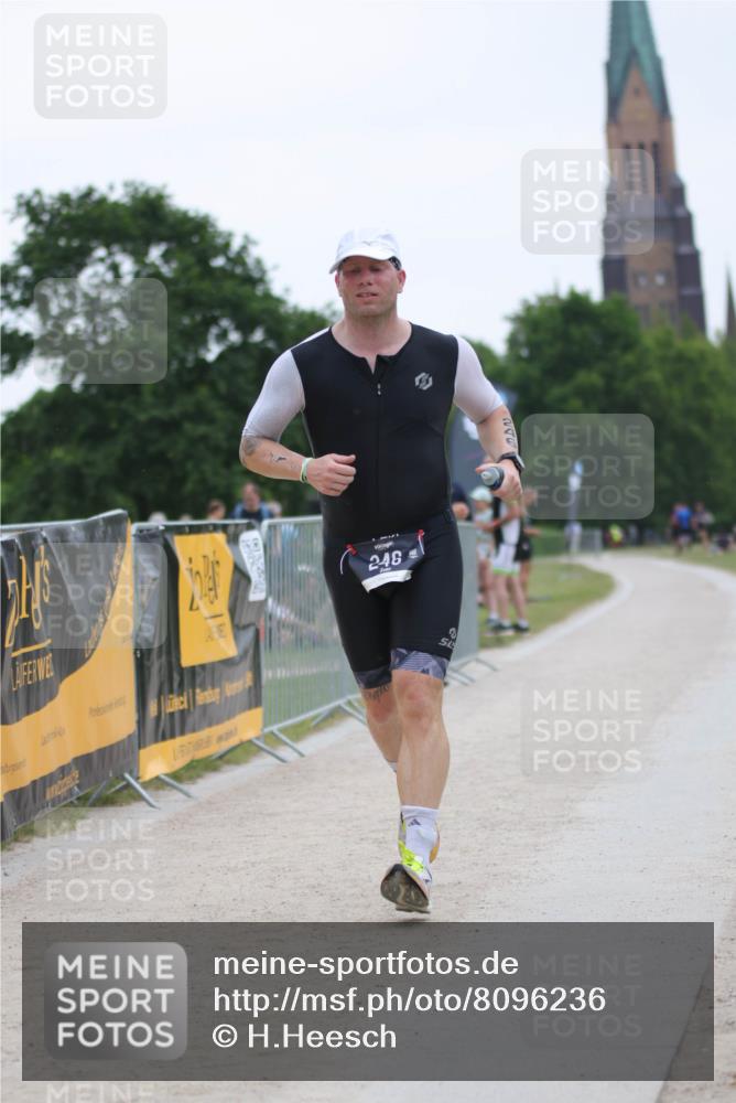 22.06.2025 - Viking Triathlon H.Heesch http://msf.ph/oto/8096236 22.06.2025 16:12:04 Laufen 246 meine-sportfotos.de