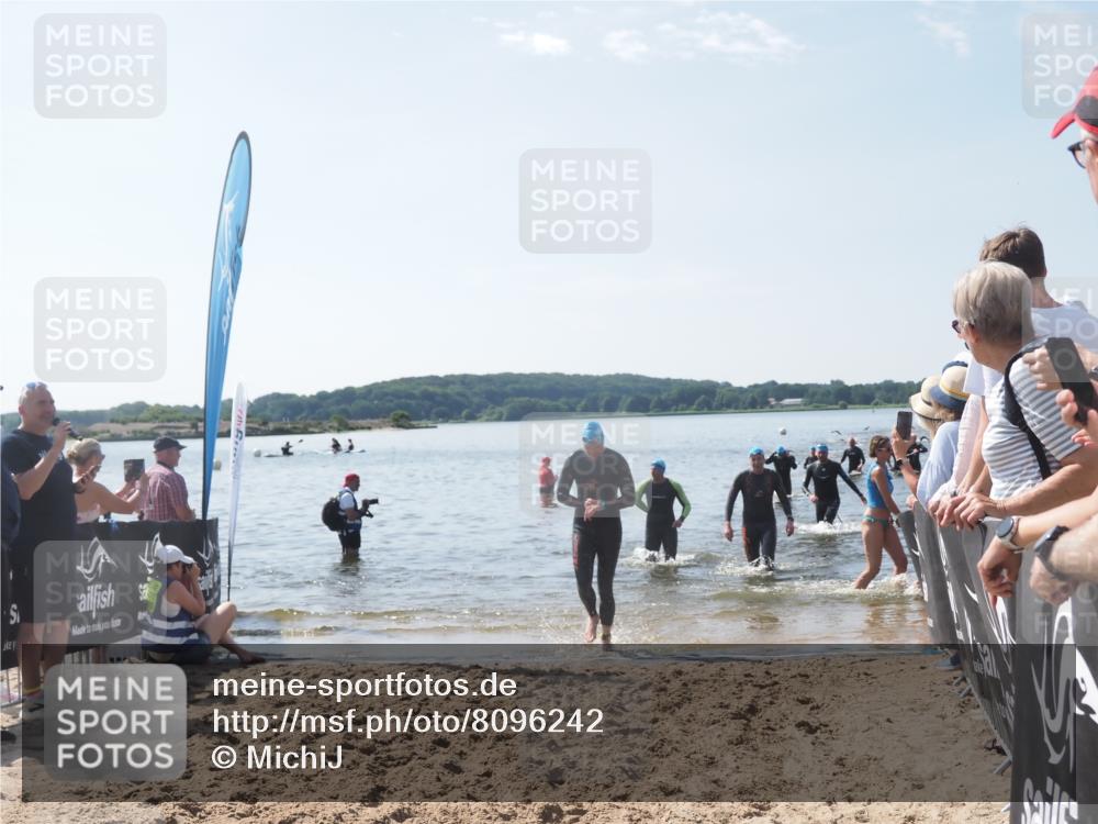 22.06.2025 - Viking Triathlon MichiJ http://msf.ph/oto/8096242 22.06.2025 10:41:28 Schwimmen 54, 94, 220, 376, 390, 505 meine-sportfotos.de