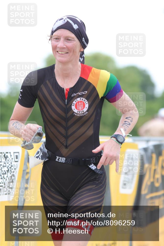 22.06.2025 - Viking Triathlon H.Heesch http://msf.ph/oto/8096259 22.06.2025 15:31:07 Laufen 425, 500 meine-sportfotos.de