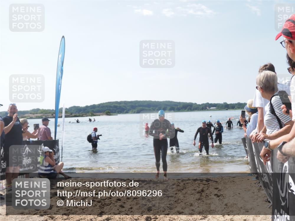 22.06.2025 - Viking Triathlon MichiJ http://msf.ph/oto/8096296 22.06.2025 10:41:28 Schwimmen 54, 94, 220, 376, 390, 505 meine-sportfotos.de
