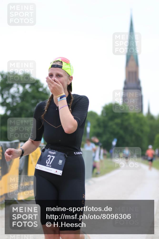 22.06.2025 - Viking Triathlon H.Heesch http://msf.ph/oto/8096306 22.06.2025 16:12:59 Laufen 37 meine-sportfotos.de