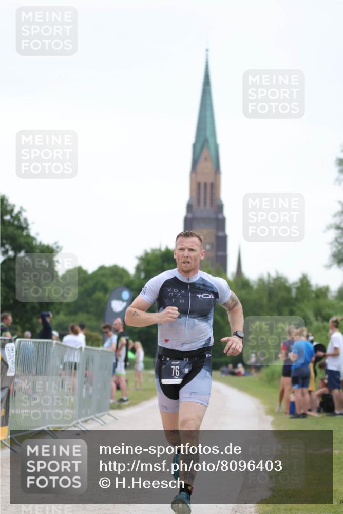 22.06.2025 - Viking Triathlon H.Heesch http://msf.ph/oto/8096403 22.06.2025 16:13:28 Laufen 76 meine-sportfotos.de