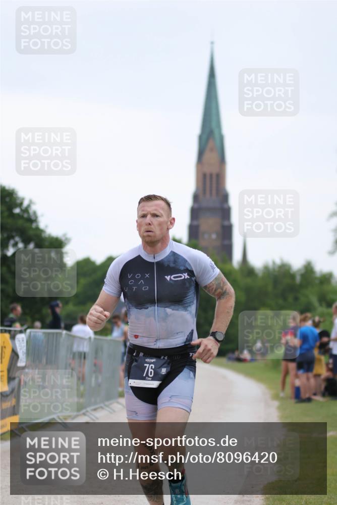 22.06.2025 - Viking Triathlon H.Heesch http://msf.ph/oto/8096420 22.06.2025 16:13:29 Laufen 76 meine-sportfotos.de