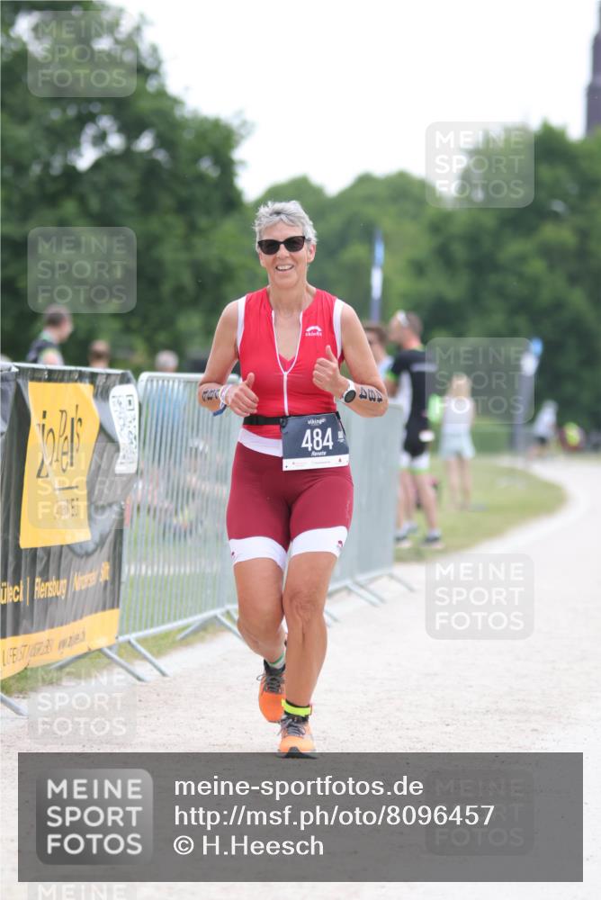 22.06.2025 - Viking Triathlon H.Heesch http://msf.ph/oto/8096457 22.06.2025 16:14:12 Laufen 484 meine-sportfotos.de