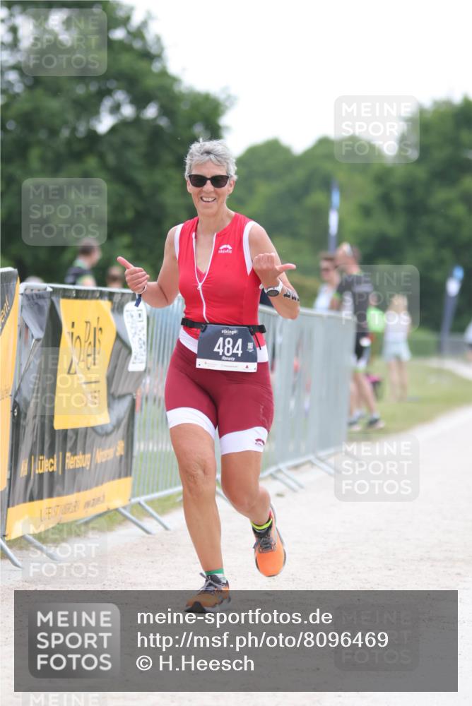 22.06.2025 - Viking Triathlon H.Heesch http://msf.ph/oto/8096469 22.06.2025 16:14:12 Laufen 484 meine-sportfotos.de