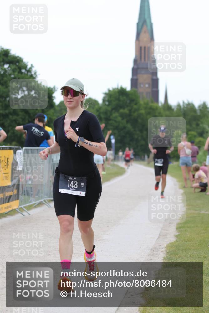 22.06.2025 - Viking Triathlon H.Heesch http://msf.ph/oto/8096484 22.06.2025 15:31:36 Laufen 143, 331, 410 meine-sportfotos.de