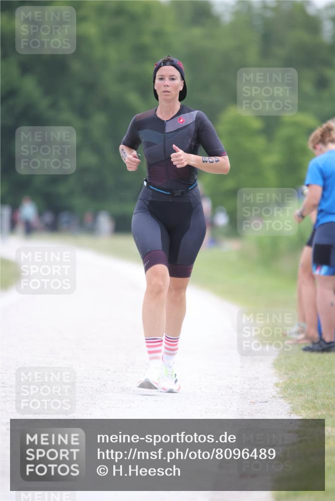 22.06.2025 - Viking Triathlon H.Heesch http://msf.ph/oto/8096489 22.06.2025 16:14:27 Laufen 408 meine-sportfotos.de