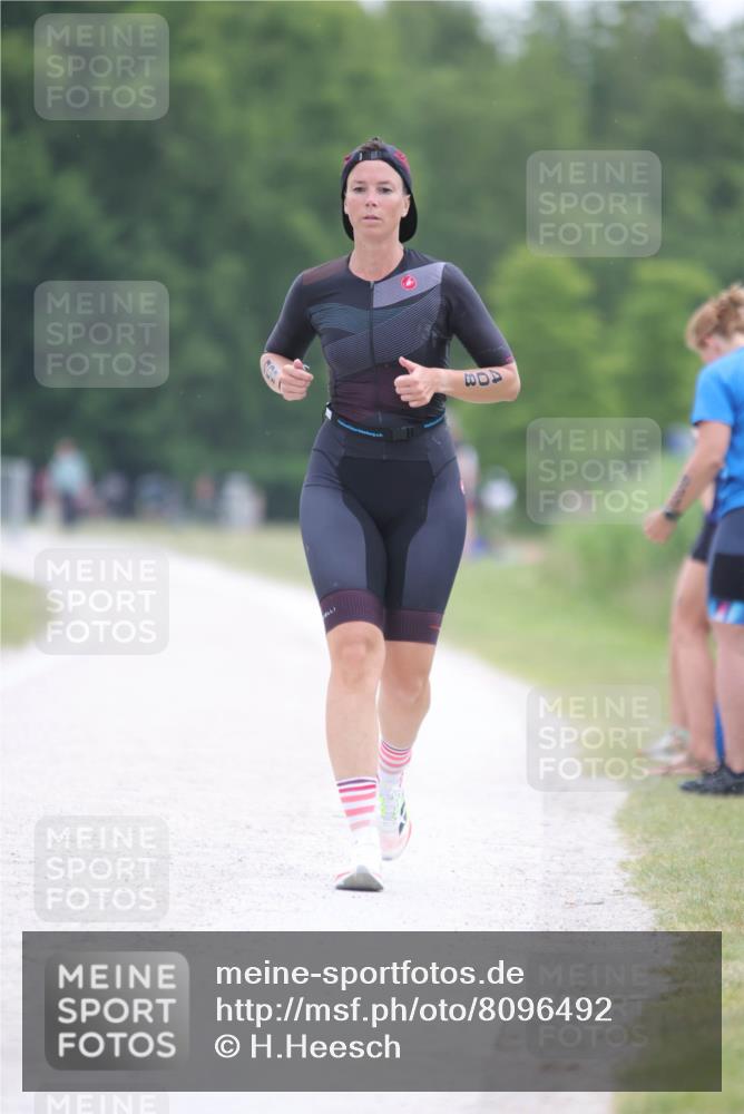 22.06.2025 - Viking Triathlon H.Heesch http://msf.ph/oto/8096492 22.06.2025 16:14:27 Laufen 408 meine-sportfotos.de