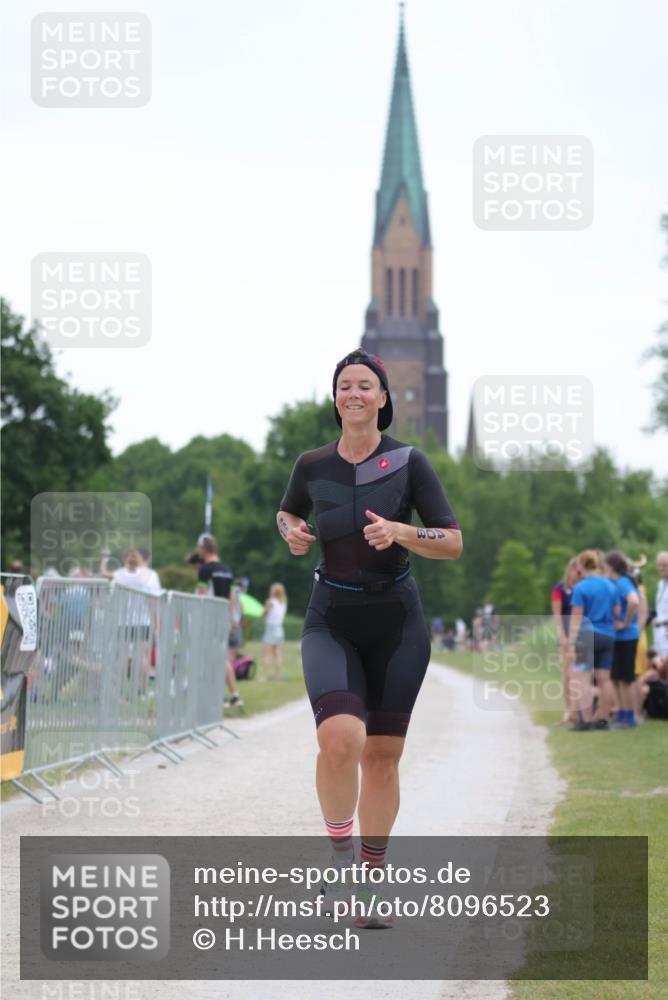 22.06.2025 - Viking Triathlon H.Heesch http://msf.ph/oto/8096523 22.06.2025 16:14:32 Laufen 408 meine-sportfotos.de