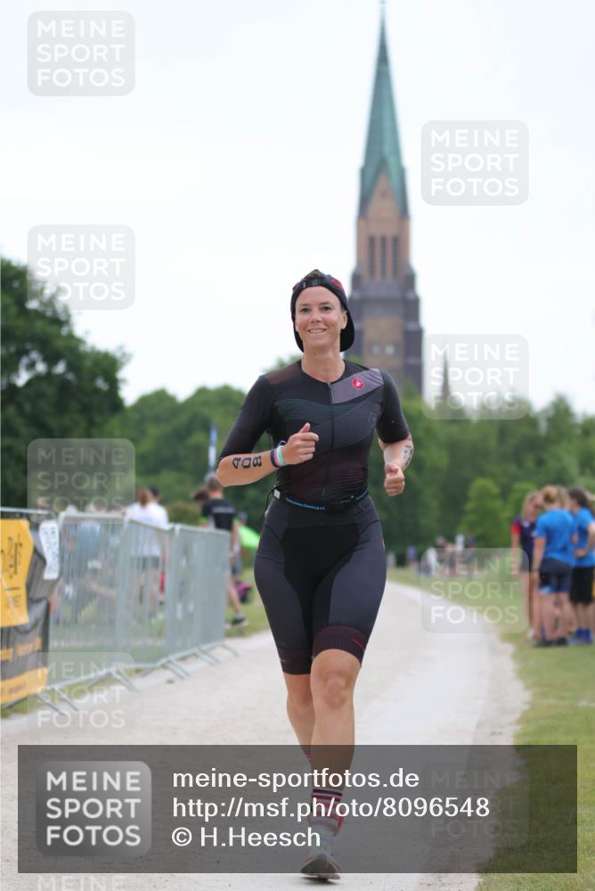 22.06.2025 - Viking Triathlon H.Heesch http://msf.ph/oto/8096548 22.06.2025 16:14:32 Laufen 408 meine-sportfotos.de