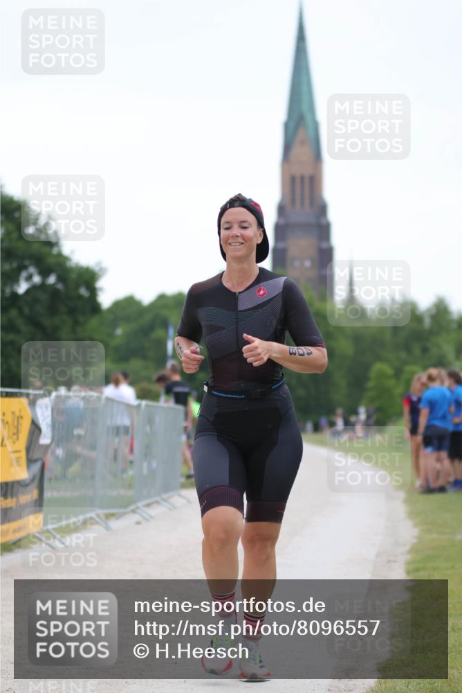 22.06.2025 - Viking Triathlon H.Heesch http://msf.ph/oto/8096557 22.06.2025 16:14:32 Laufen 408 meine-sportfotos.de