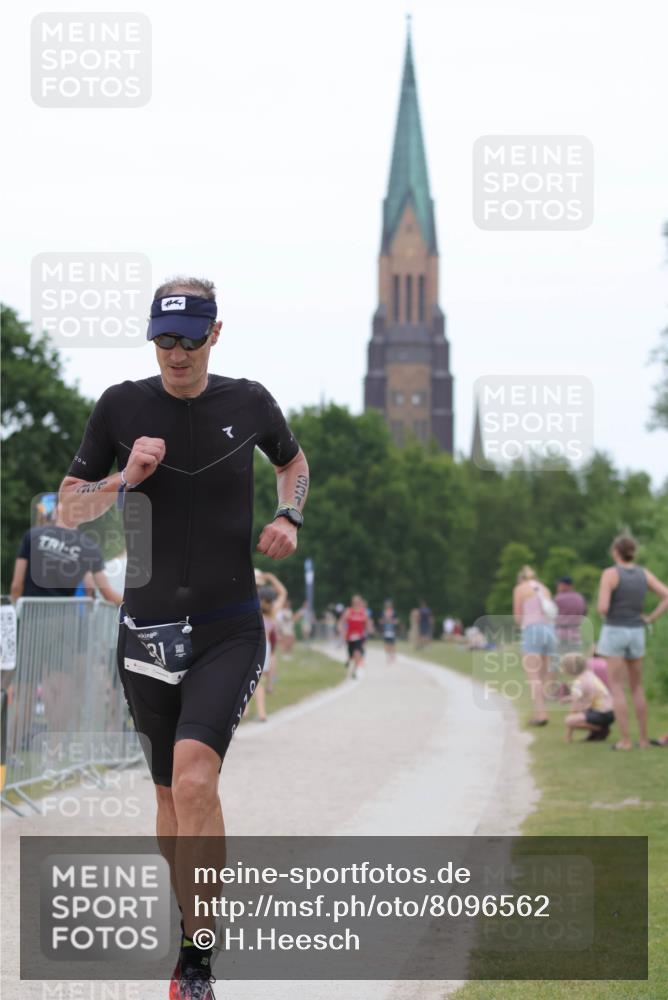 22.06.2025 - Viking Triathlon H.Heesch http://msf.ph/oto/8096562 22.06.2025 15:31:42 Laufen 331 meine-sportfotos.de