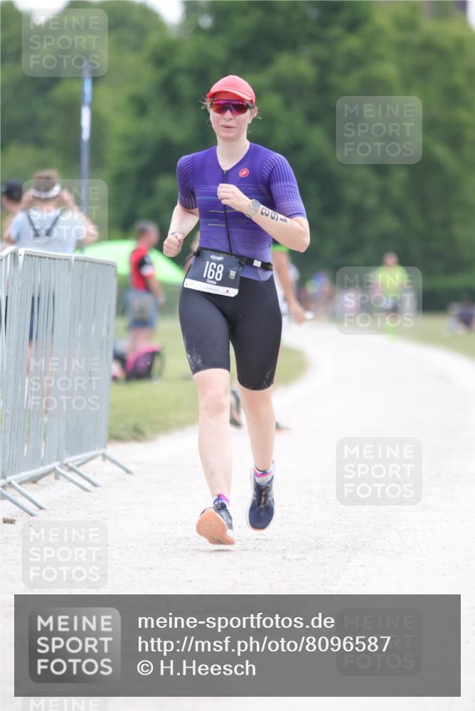22.06.2025 - Viking Triathlon H.Heesch http://msf.ph/oto/8096587 22.06.2025 16:16:03 Laufen 168 meine-sportfotos.de