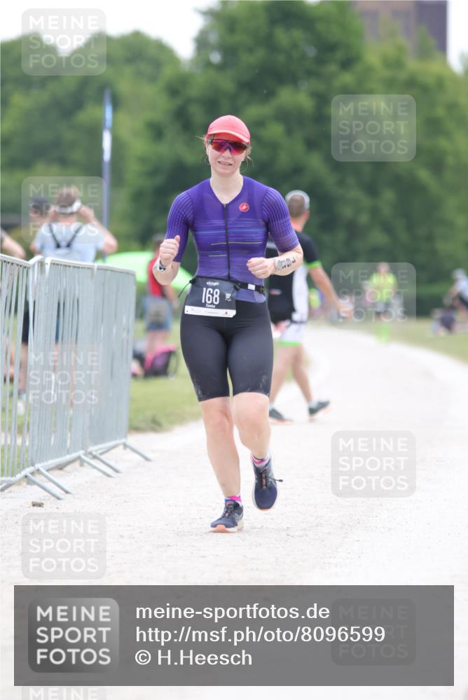 22.06.2025 - Viking Triathlon H.Heesch http://msf.ph/oto/8096599 22.06.2025 16:16:04 Laufen 168 meine-sportfotos.de