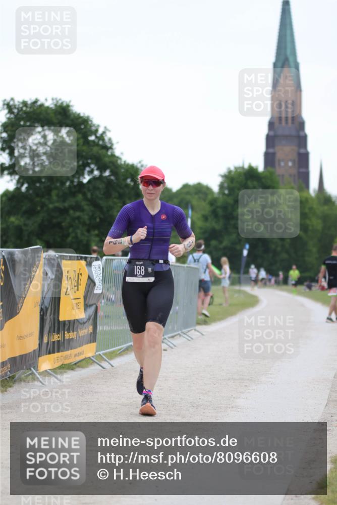 22.06.2025 - Viking Triathlon H.Heesch http://msf.ph/oto/8096608 22.06.2025 16:16:06 Laufen 168 meine-sportfotos.de