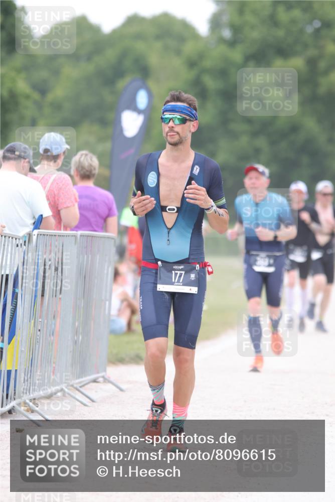 22.06.2025 - Viking Triathlon H.Heesch http://msf.ph/oto/8096615 22.06.2025 15:32:05 Laufen 177 meine-sportfotos.de