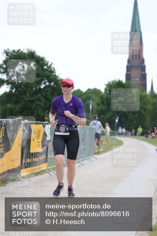 22.06.2025 - Viking Triathlon H.Heesch http://msf.ph/oto/8096616 22.06.2025 16:16:06 Laufen 168 meine-sportfotos.de