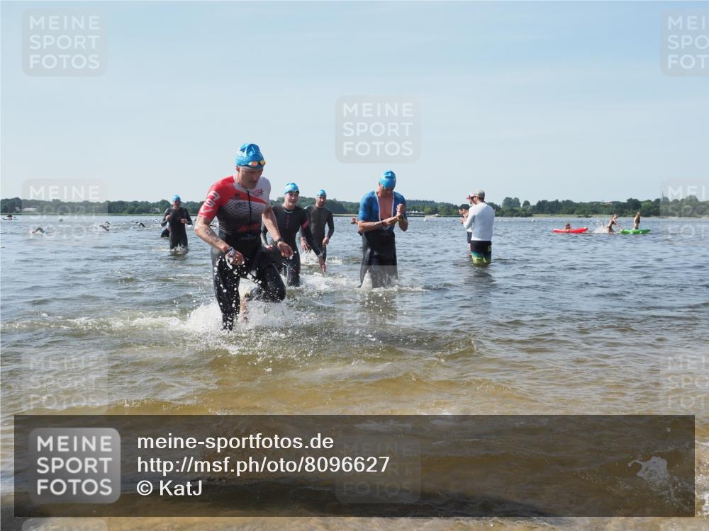 22.06.2025 - Viking Triathlon KatJ http://msf.ph/oto/8096627 22.06.2025 10:31:11 Schwimmen 216, 236, 237, 330, 347, 352, 549 meine-sportfotos.de