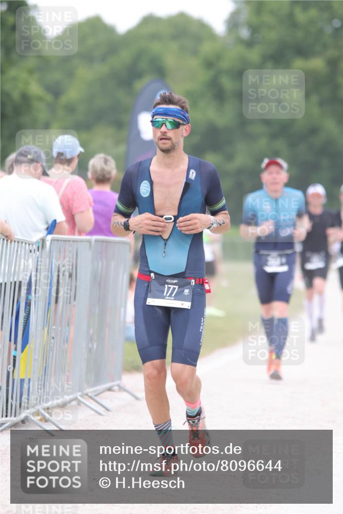 22.06.2025 - Viking Triathlon H.Heesch http://msf.ph/oto/8096644 22.06.2025 15:32:05 Laufen 177 meine-sportfotos.de