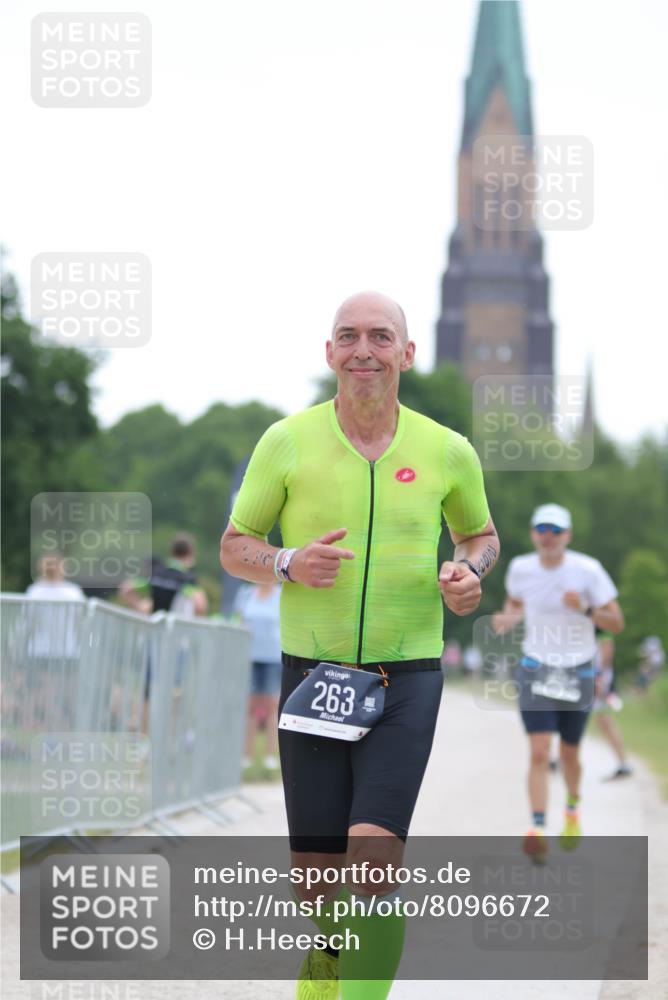 22.06.2025 - Viking Triathlon H.Heesch http://msf.ph/oto/8096672 22.06.2025 16:16:34 Laufen 263, 459 meine-sportfotos.de